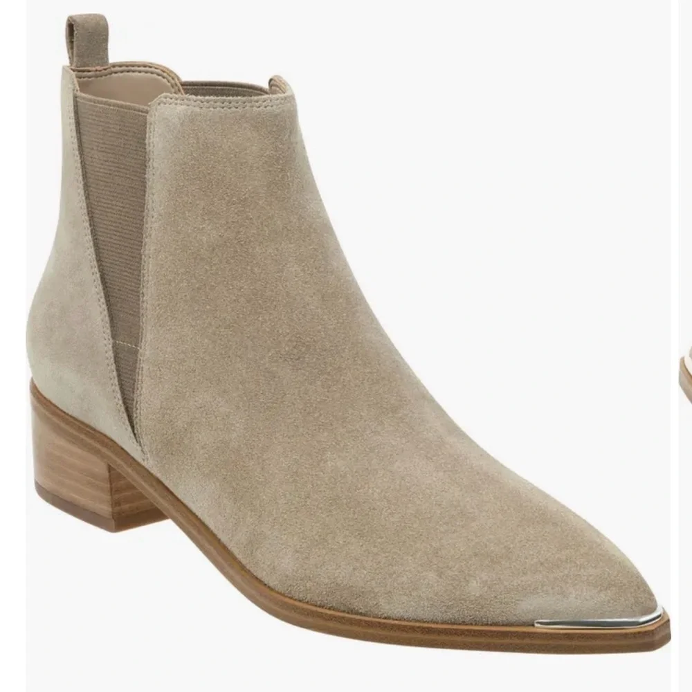 Marc Fisher LTD Women's Yale Pointed Toe Chelsea Boots Sz 10